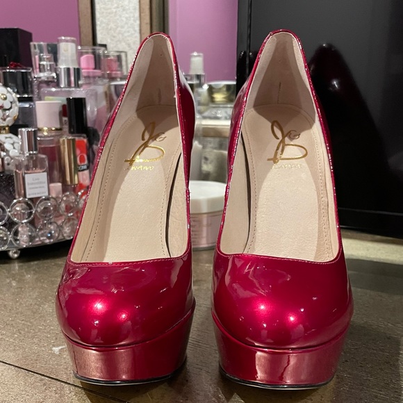 Red Patent Leather Pumps - Picture 2 of 10